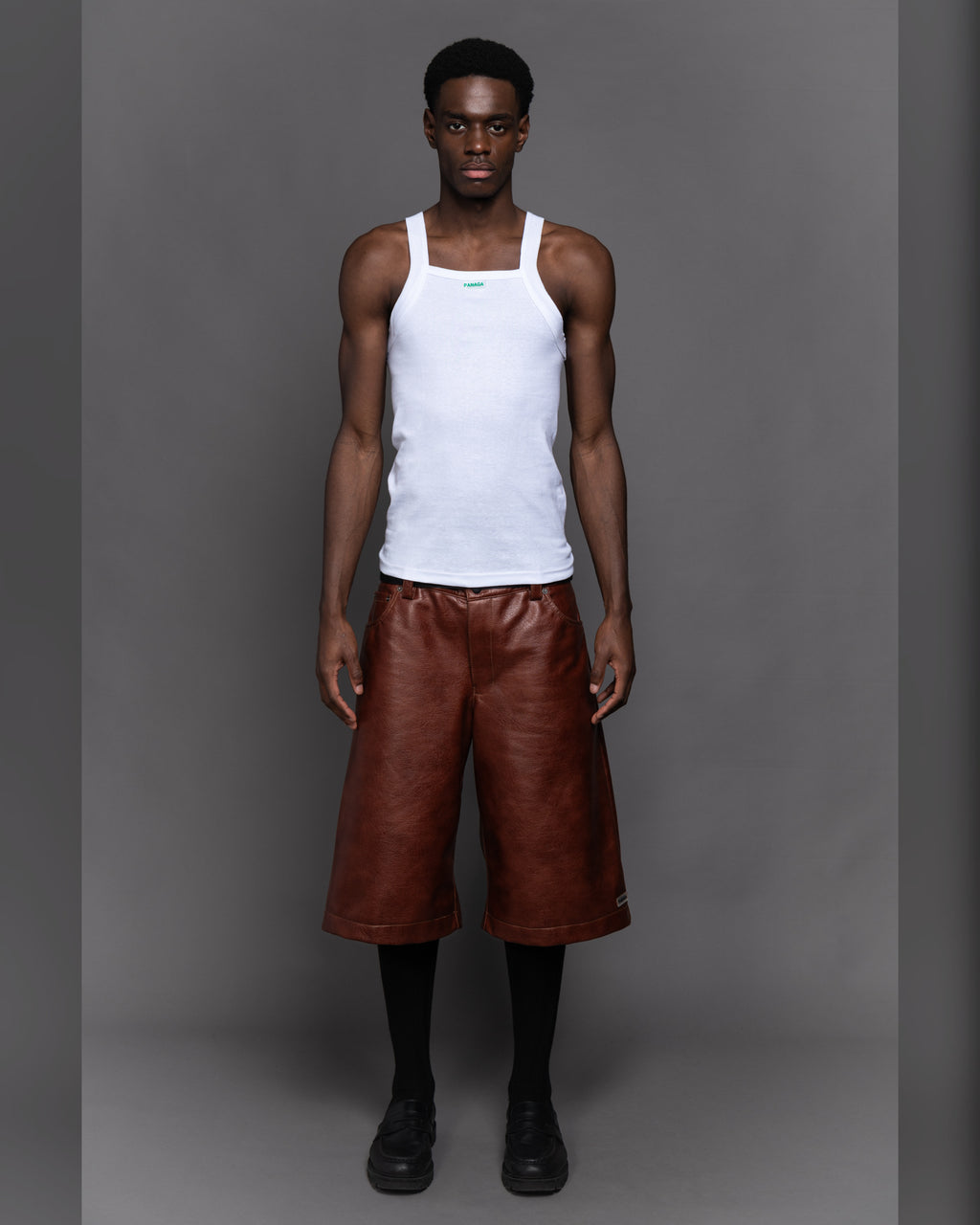 SHORT EN CUIR MARRON
