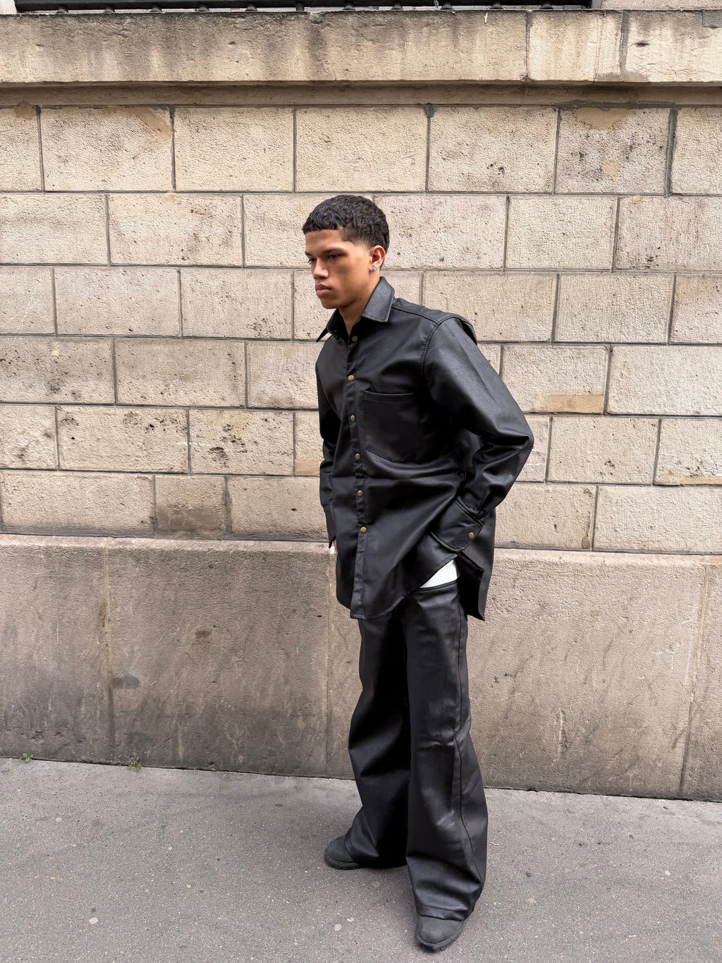 MANCHON EN CUIR NOIR